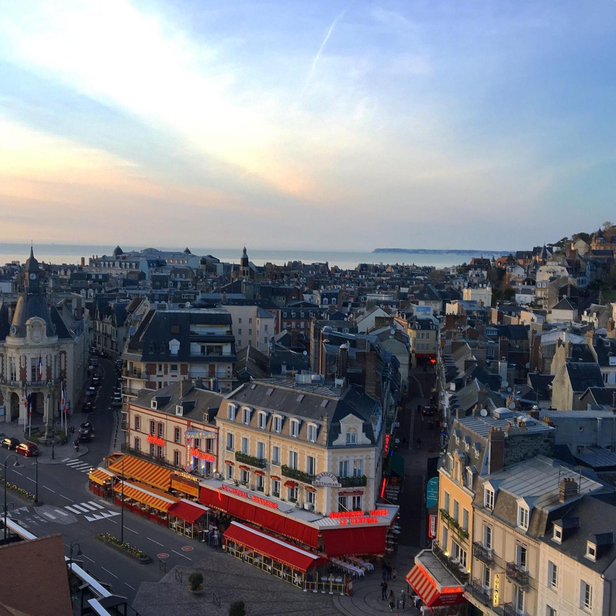 Hotel Le Trouville Exteriör bild